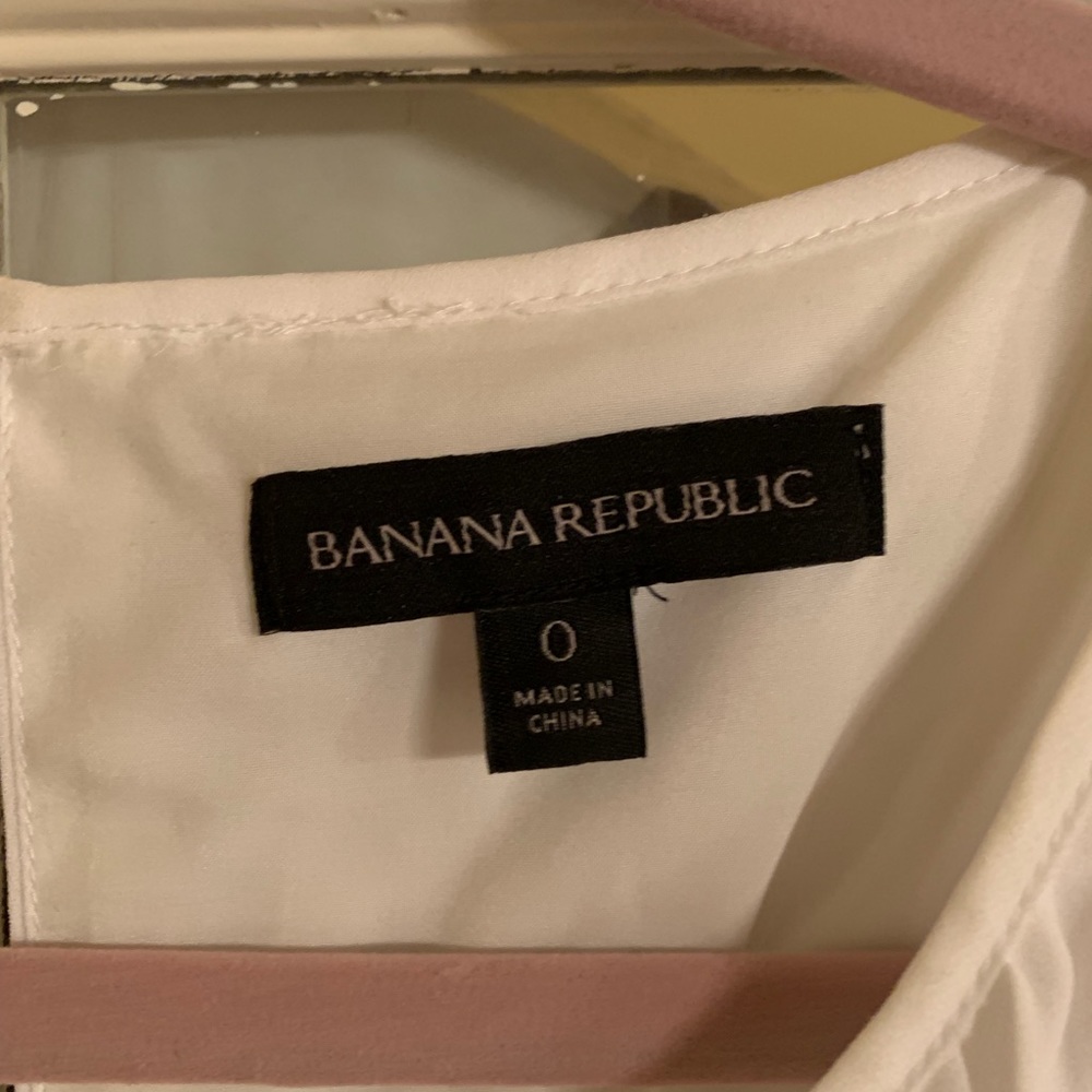Banana Republic white dress 0 pleated - Picture 4 of 4